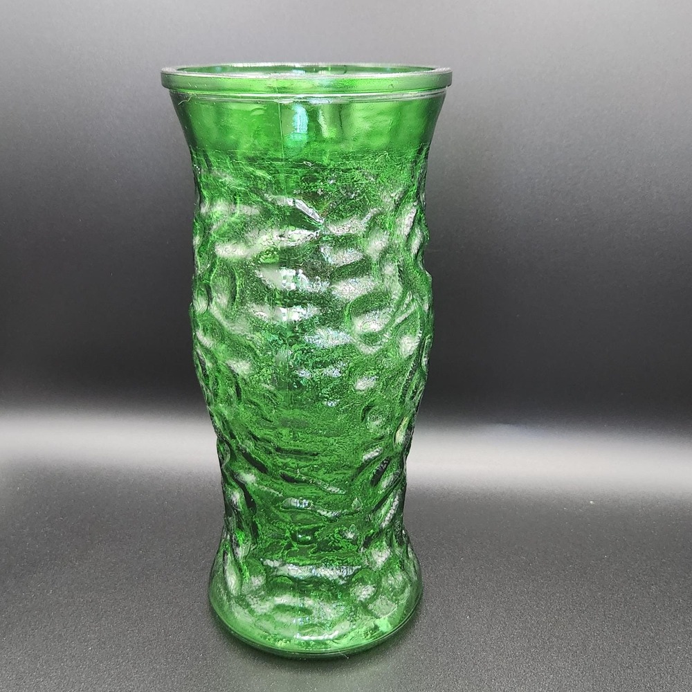 Vintage Emerald Green Hoosier Glass Vase‎